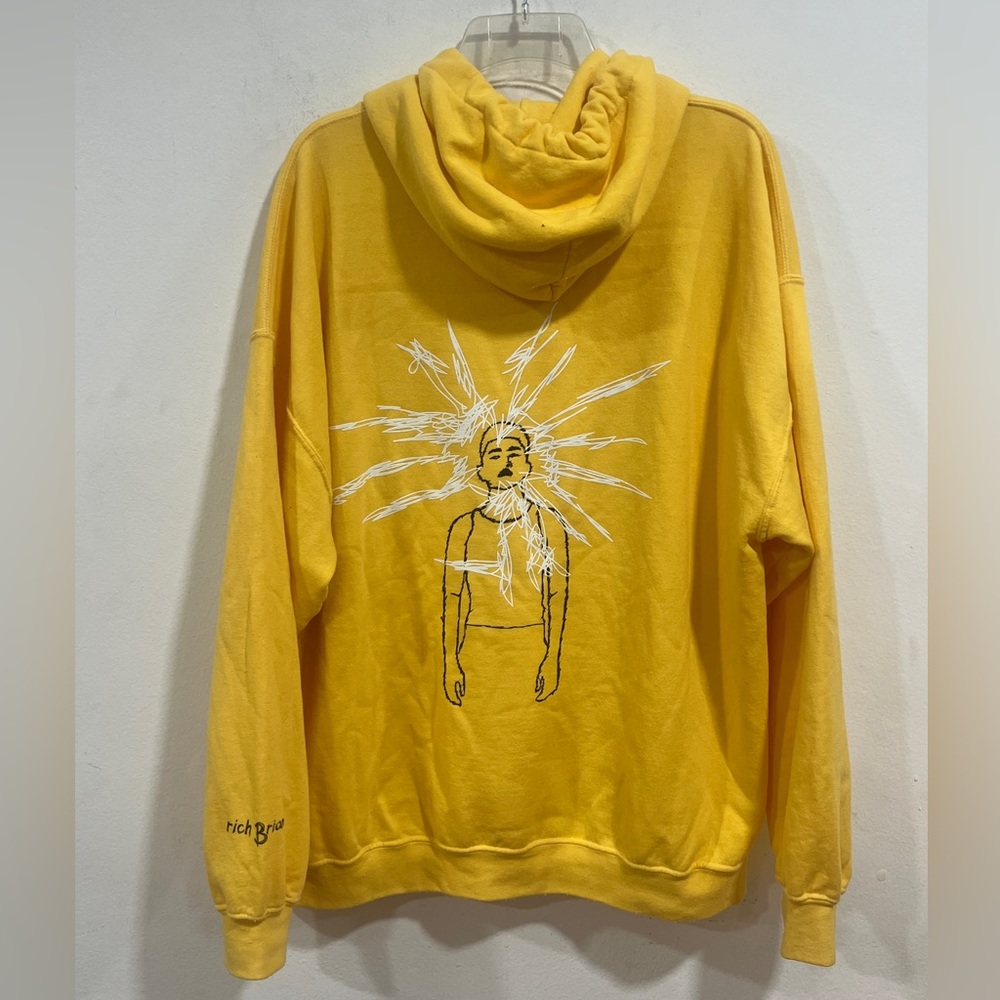 Rich Brian yellow hoodie